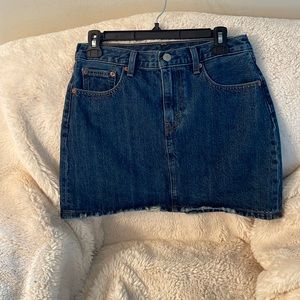 Levi’s denim mini skirt